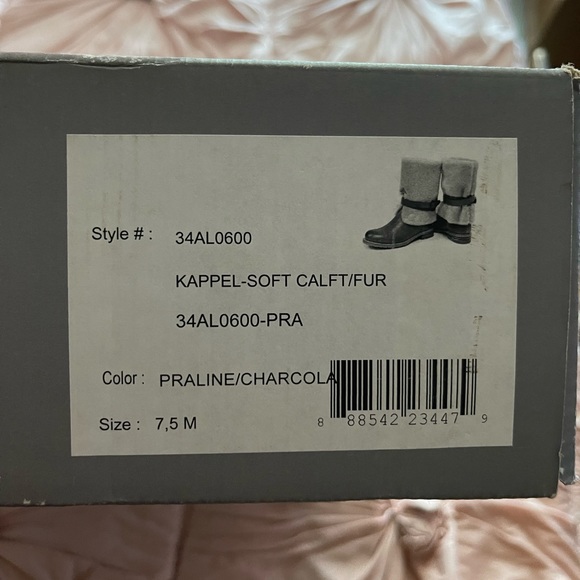 Aerin Brown Ankle Boots with Faux Fur - Picture 5 of 6